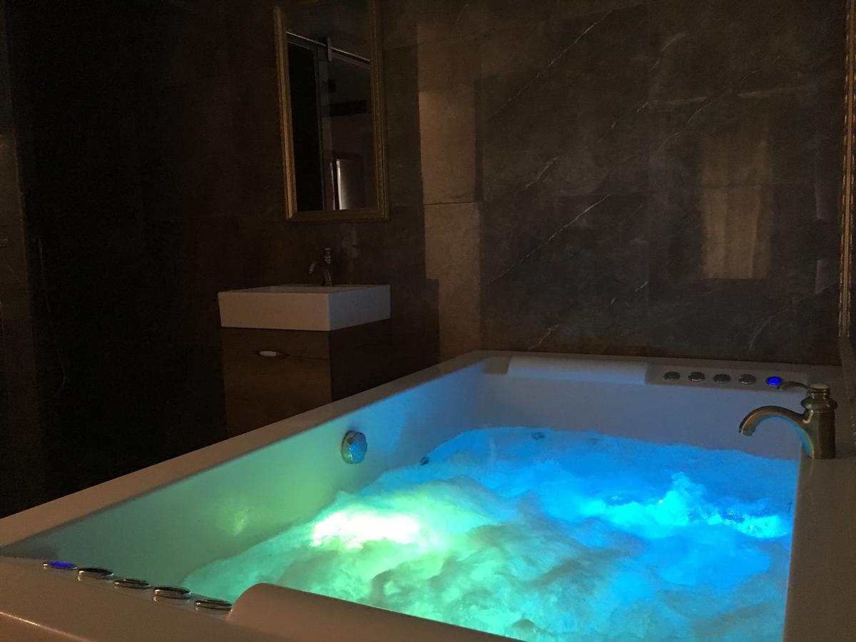 Central Business Apartments Jacuzzi Belgrad Dış mekan fotoğraf