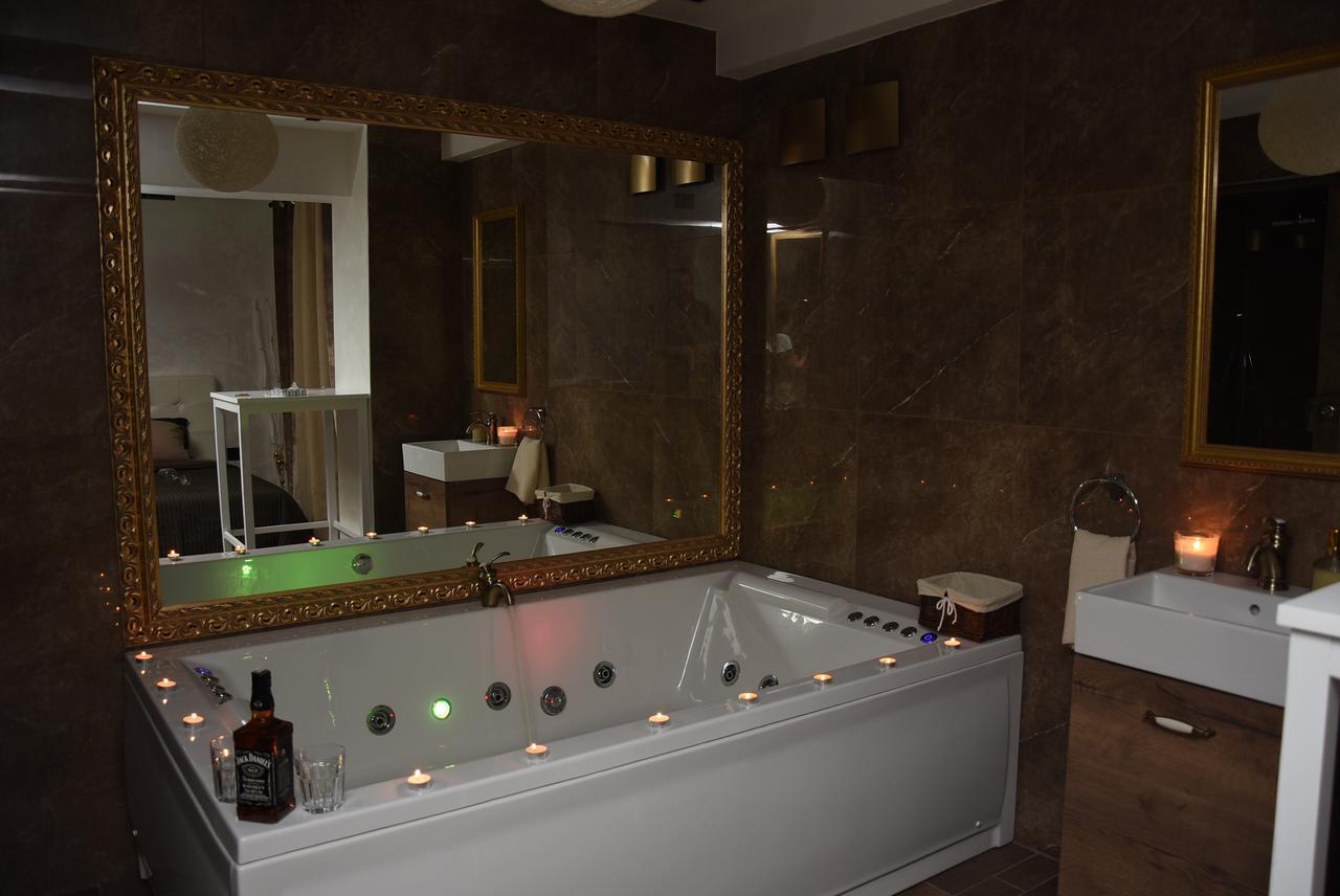 Central Business Apartments Jacuzzi Belgrad Oda fotoğraf